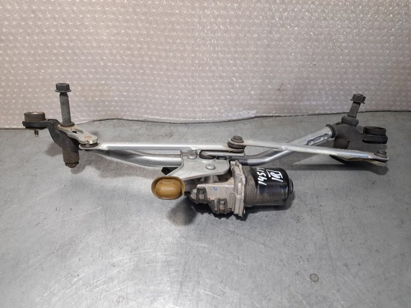 Recambio de motor limpia delantero para opel corsa f edition referencia OEM IAM 9824784980  