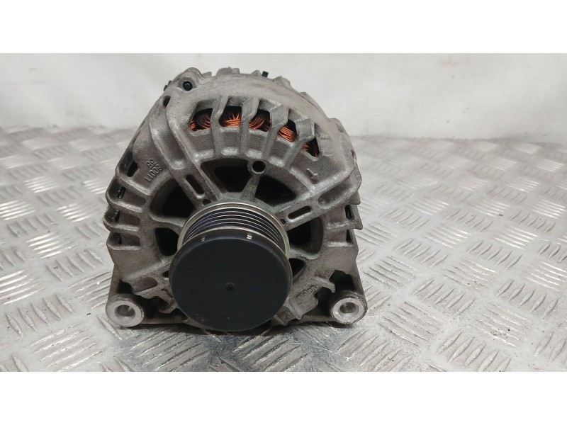 Recambio de alternador para peugeot 207/207+ (wa_, wc_) 1.4 hdi referencia OEM IAM 9678048880 VALEO TG15C189