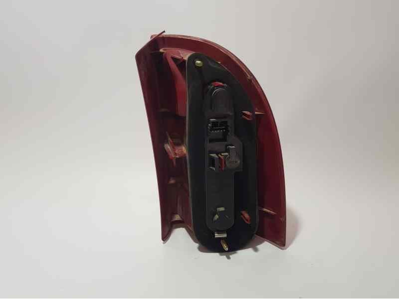 Recambio de piloto trasero izquierdo para renault megane i fase 2 gandtour (ka..) 1.6 16v rxi (ka04) referencia OEM IAM   