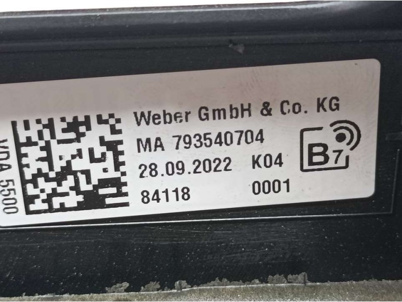 Recambio de tapa motor para bmw serie x1 (u11) sdrive 1.8i referencia OEM IAM 793540704  ROZADA