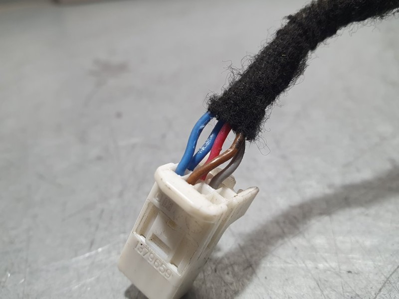 Recambio de retrovisor izquierdo para nissan micra v (k14) 5 puertas referencia OEM IAM 22274003005  ELECTRICO 5 CABLES