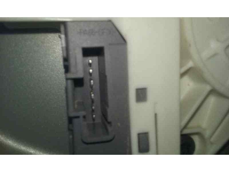 Recambio de motor elevalunas trasero izquierdo para peugeot 407 st confort referencia OEM IAM 9646595680 6 PINS 