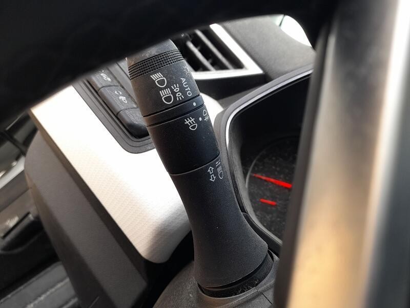 Recambio de mando luces y limpia para renault clio v (b7_) tce 90 (b7mt) referencia OEM IAM 255678479R  