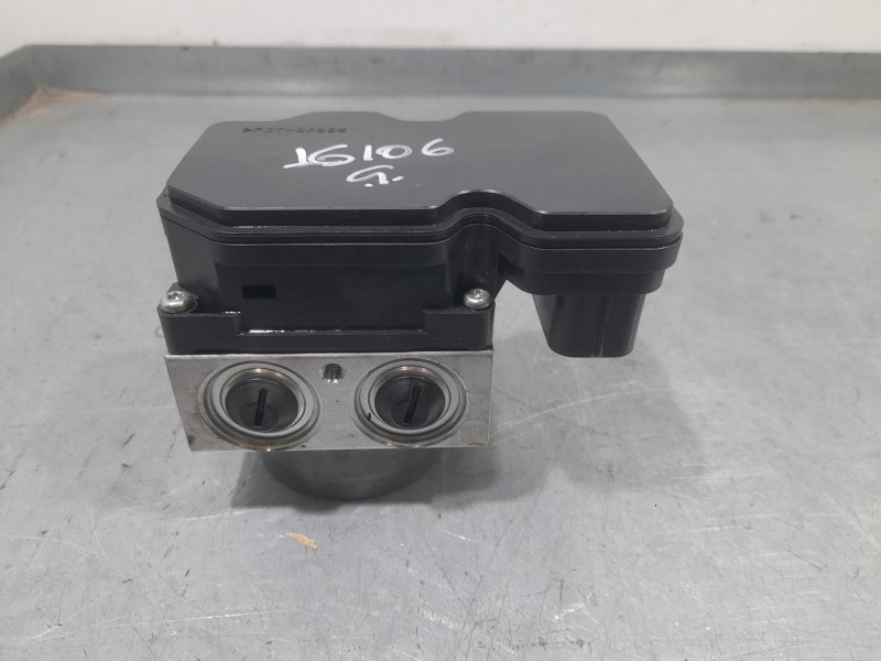 Recambio de abs para toyota corolla (e21) hybrid active referencia OEM IAM 4451012600 11304041340 