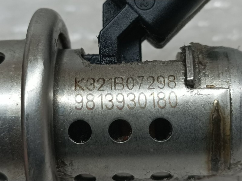 Recambio de inyector adblue para opel grandland x 120 aniversario referencia OEM IAM 9813930180  