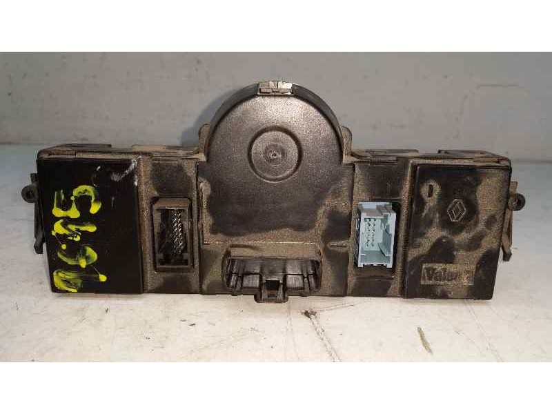 Recambio de mando climatizador para renault megane ii classic berlina confort authentique referencia OEM IAM 69340011 8200312940