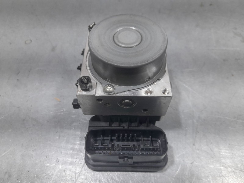 Recambio de abs para toyota corolla (e21) hybrid active referencia OEM IAM 4451012600 11304041340 