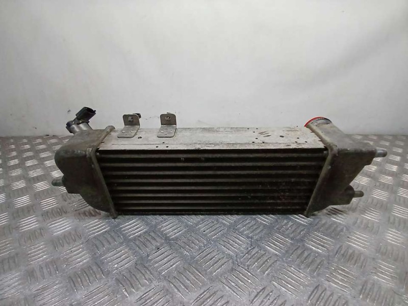 Recambio de intercooler para hyundai i30 comfort referencia OEM IAM 282712A610 6714315 MODINE