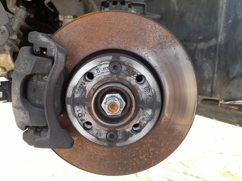 Recambio de mangueta delantera izquierda para renault clio v (b7_) tce 90 (b7mt) referencia OEM IAM 400152588R  