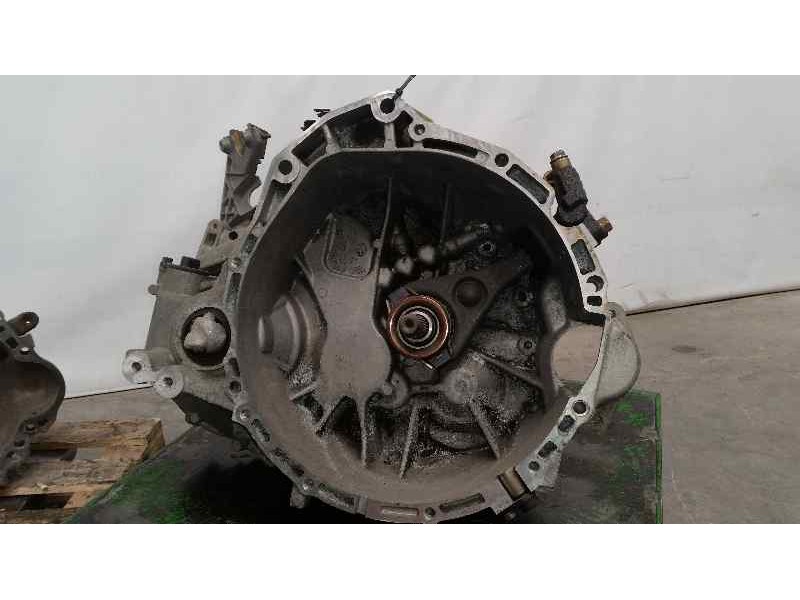 Recambio de caja cambios para nissan primera berlina (p12) acenta referencia OEM IAM 32010AW604  6VELOCIDADES