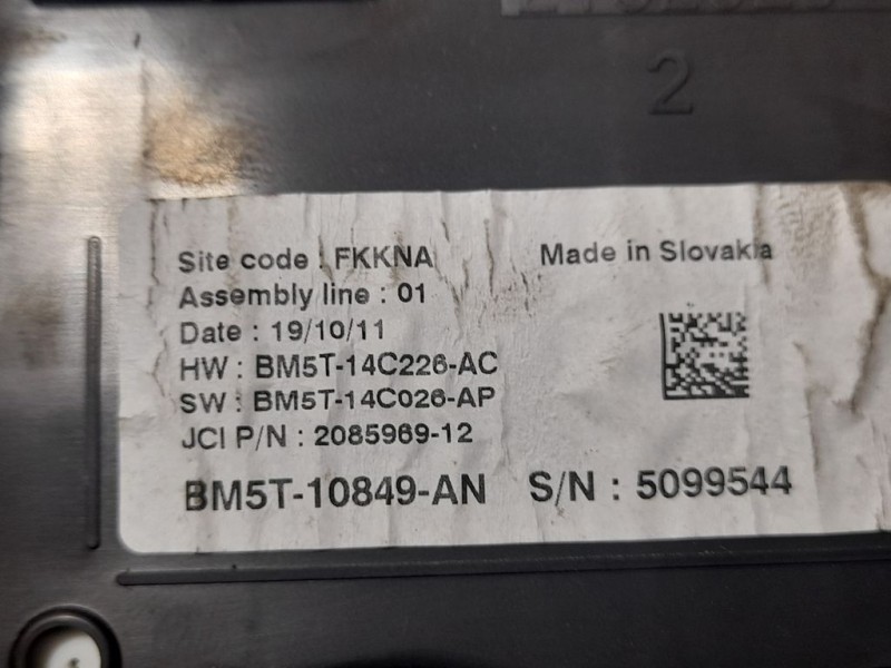 Recambio de cuadro instrumentos para ford focus lim. (cb8) ambiente referencia OEM IAM 208596912  
