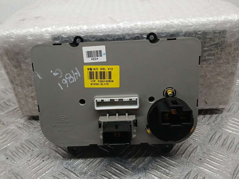 Recambio de mando calefaccion / aire acondicionado para hyundai i30 comfort referencia OEM IAM 972502L170  