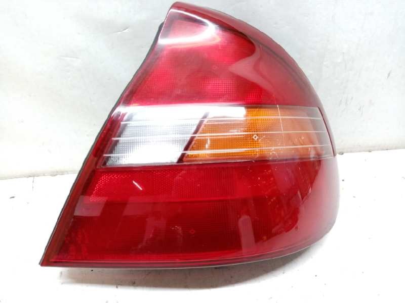 Recambio de piloto trasero derecho para hyundai sonata (y3) 2.0 gls sohc referencia OEM IAM   