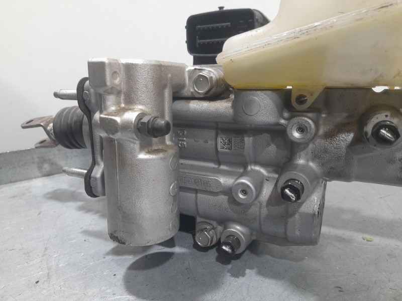 Recambio de bomba freno para toyota corolla (e21) hybrid active referencia OEM IAM 472101231 1902102108R 
