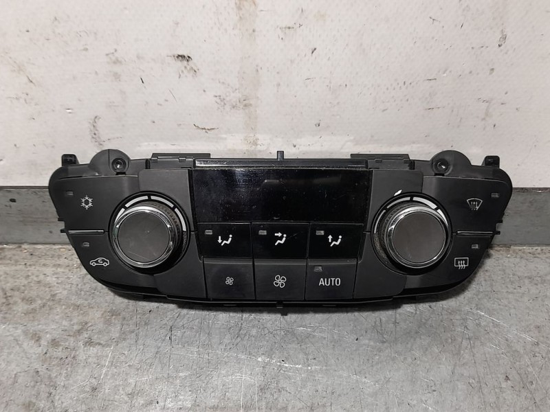 Recambio de mando climatizador para opel insignia berlina cosmo referencia OEM IAM GM13273097  