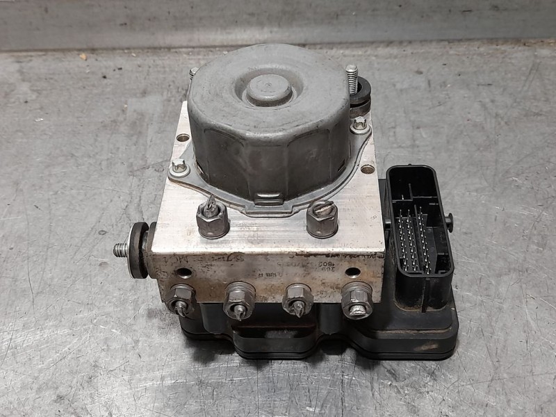Recambio de abs para dacia sandero stepway referencia OEM IAM 476600188R  