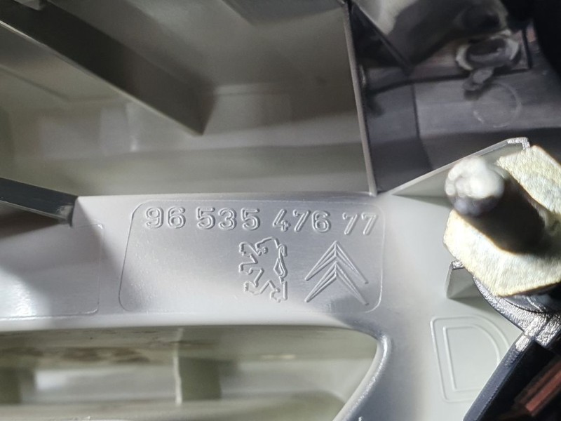 Recambio de piloto trasero derecho para citroën c4 picasso exclusive referencia OEM IAM 9653547677  INTERIOR