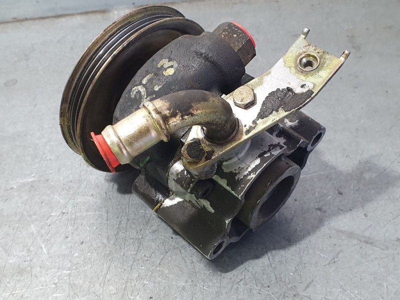 Recambio de bomba direccion para mg serie 200 (rf) 214 si (5-ptas.) referencia OEM IAM QVB100690  