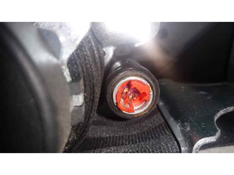 Recambio de pretensor airbag derecho para mazda 3 berlina (bk) 2.0 sportive referencia OEM IAM   