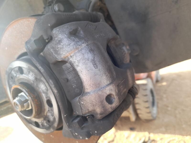 Recambio de pinza freno delantera derecha para renault clio v (b7_) tce 90 (b7mt) referencia OEM IAM 410016702R  