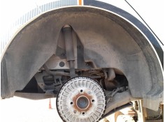 PLASTICO PASE RUEDA TRAS. DCH. 767489968R 