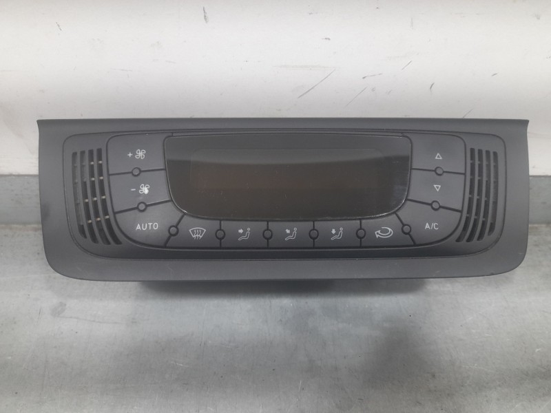 Recambio de mando climatizador para seat ibiza iv (6j5, 6p1) 1.6 tdi referencia OEM IAM 6J0820043E A2C81313300 CONTINENTAL