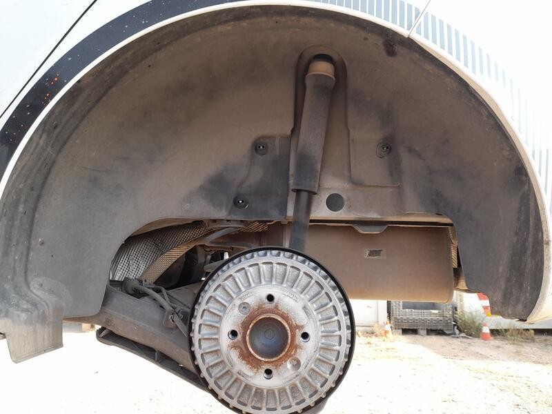 Recambio de plastico pase rueda tras. izq. para renault clio v (b7_) tce 90 (b7mt) referencia OEM IAM 767497372R  