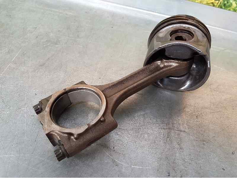 Recambio de biela para volvo xc90 d5 executive (7 asientos) (136kw) referencia OEM IAM   C/ PISTON