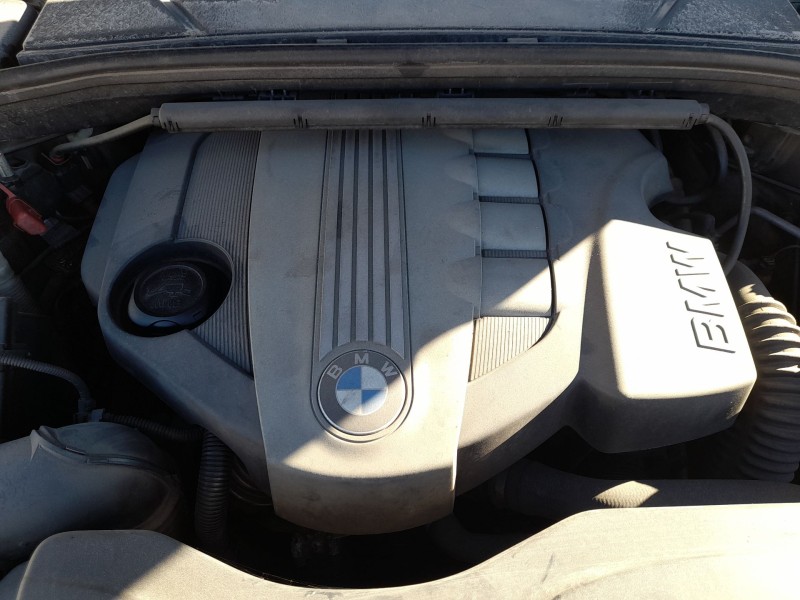 Recambio de tapa motor para bmw 1 (e81) 118 d referencia OEM IAM 11147797410  