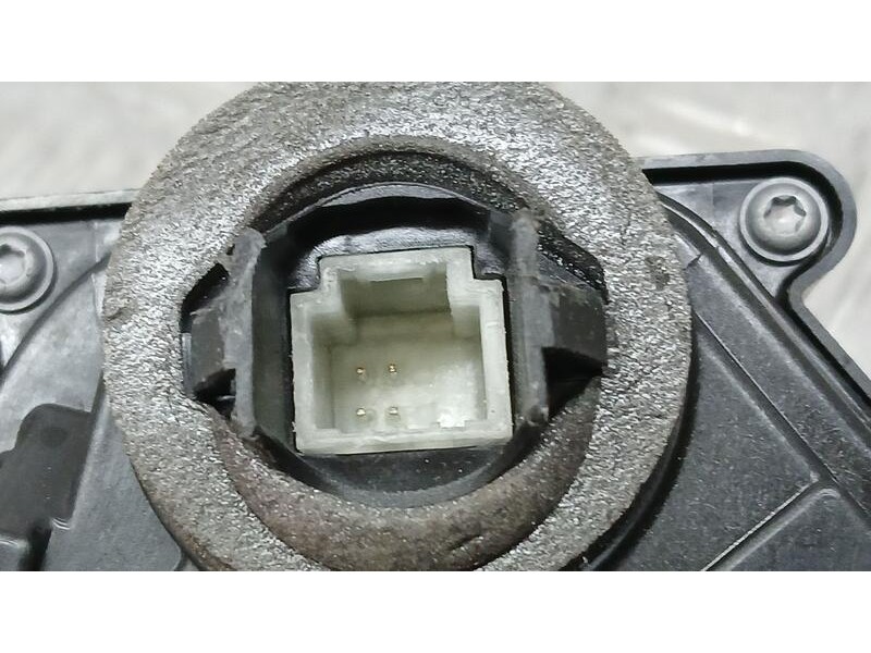 Recambio de cerradura puerta delantera izquierda para renault austral techno referencia OEM IAM 805038532R ELECTRICA 