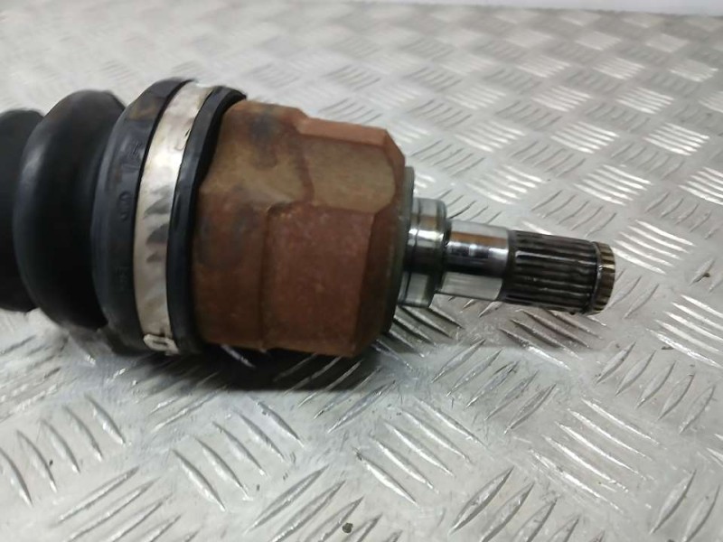 Recambio de transmision delantera izquierda para hyundai i30 comfort referencia OEM IAM 495012L210  