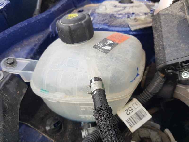 Recambio de deposito expansion para renault austral techno referencia OEM IAM 217105629R  