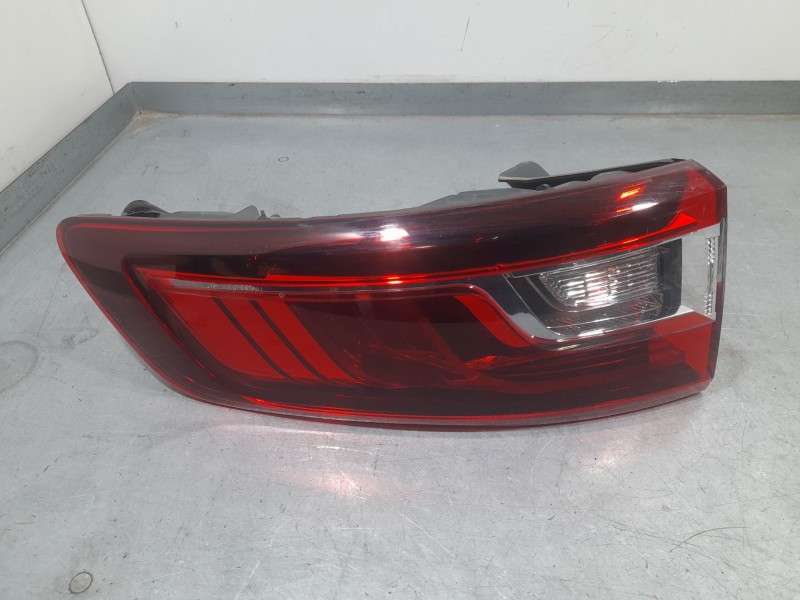 Recambio de piloto trasero izquierdo exterior para renault megane iv sport tourer (k9a/m/n_) 1.5 blue dci 115 (k9a6) referencia 