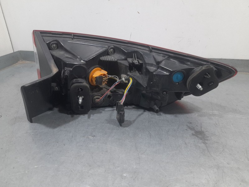 Recambio de piloto trasero izquierdo exterior para renault megane iv sport tourer (k9a/m/n_) 1.5 blue dci 115 (k9a6) referencia 