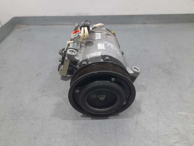 Recambio de compresor aire acondicionado para infiniti q30 1.5d referencia OEM IAM 926005DA1A  