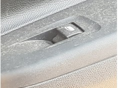 MANDO ELEVALUNAS DELANTERO DERECHO 98245532ZD 