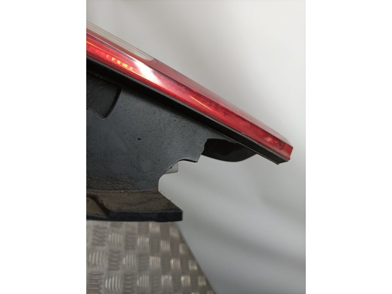 Recambio de piloto trasero izquierdo para ford focus berlina (cap) ghia referencia OEM IAM   TOCADO