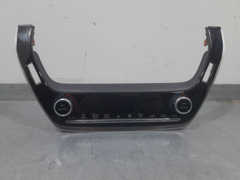 Recambio de mando climatizador para toyota corolla (e21) hybrid active referencia OEM IAM 5590002E10 7025C974 