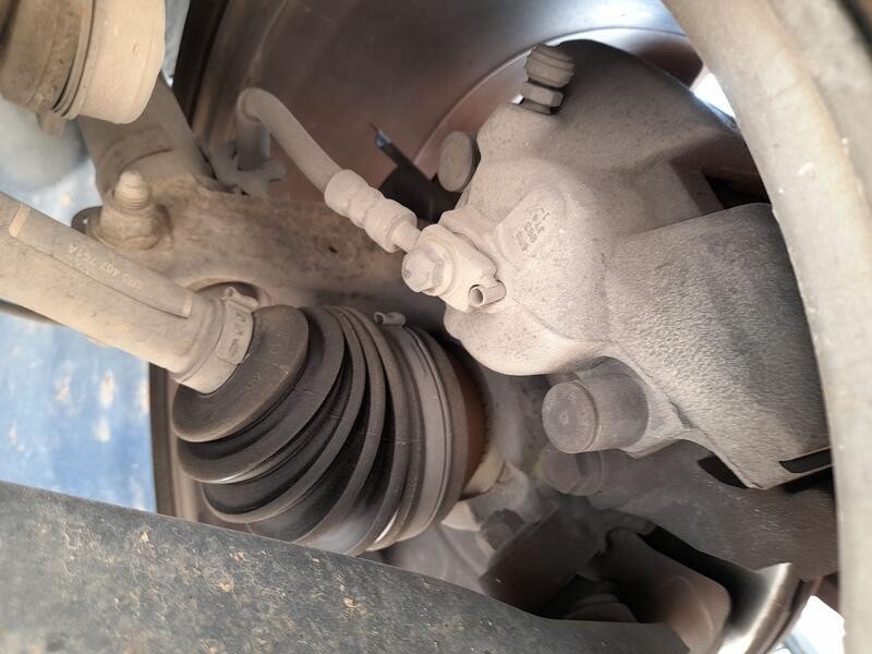 Recambio de mangueta delantera izquierda para seat ibiza iv (6j5, 6p1) 1.6 tdi referencia OEM IAM 6C0407255A  