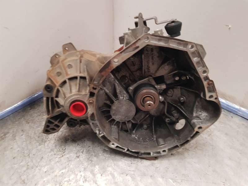 Recambio de caja cambios para chrysler pt cruiser (pt) 2.2 crd limited referencia OEM IAM P04668909AD TCG009200037 5VELOCIDADES