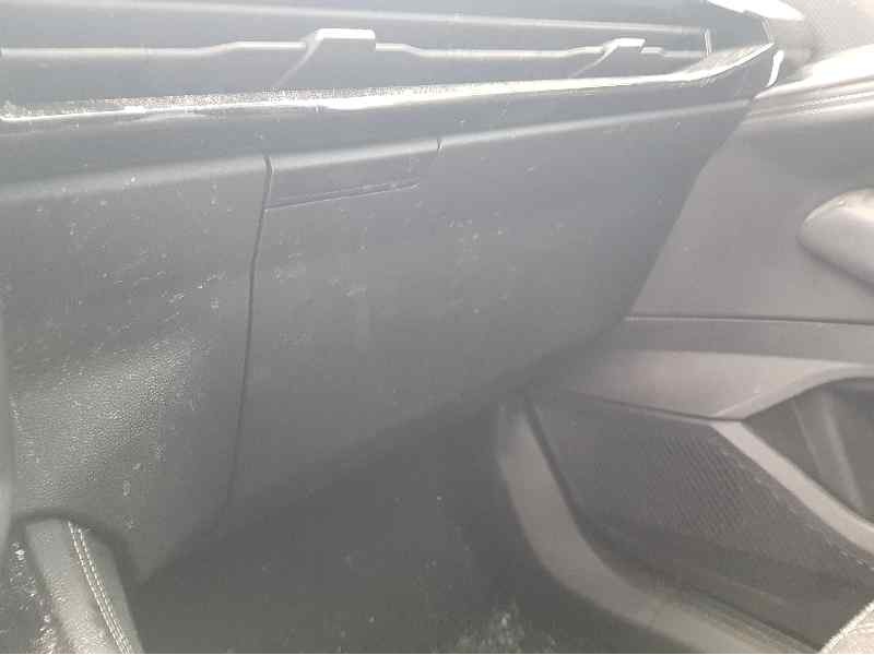 Recambio de guantera para renault austral techno referencia OEM IAM 685008021R  