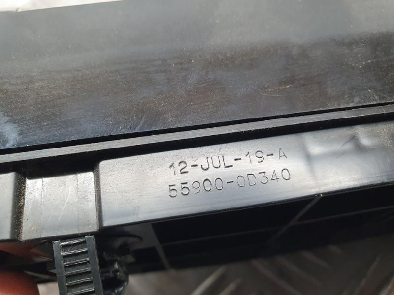 Recambio de mando climatizador para toyota yaris active hybrid referencia OEM IAM 559000D340  