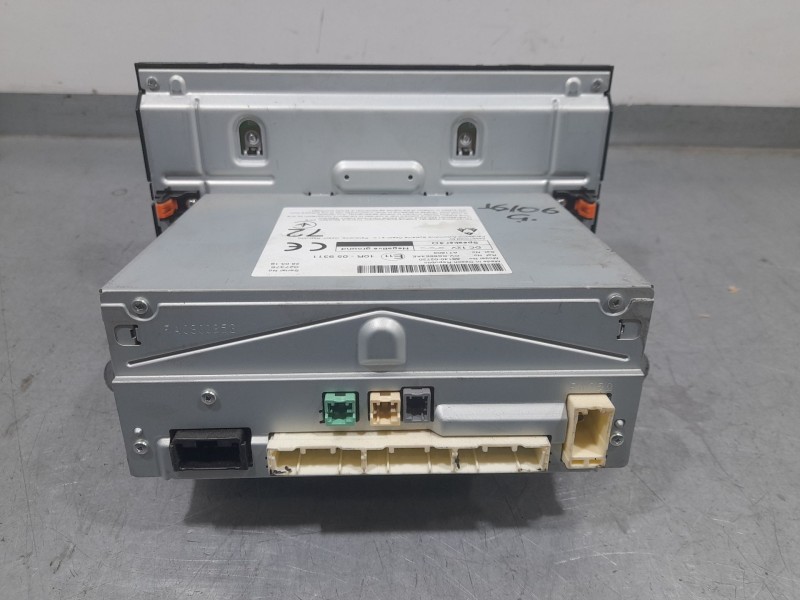 Recambio de sistema navegacion gps para toyota corolla (e21) hybrid active referencia OEM IAM 8614002720 027375 