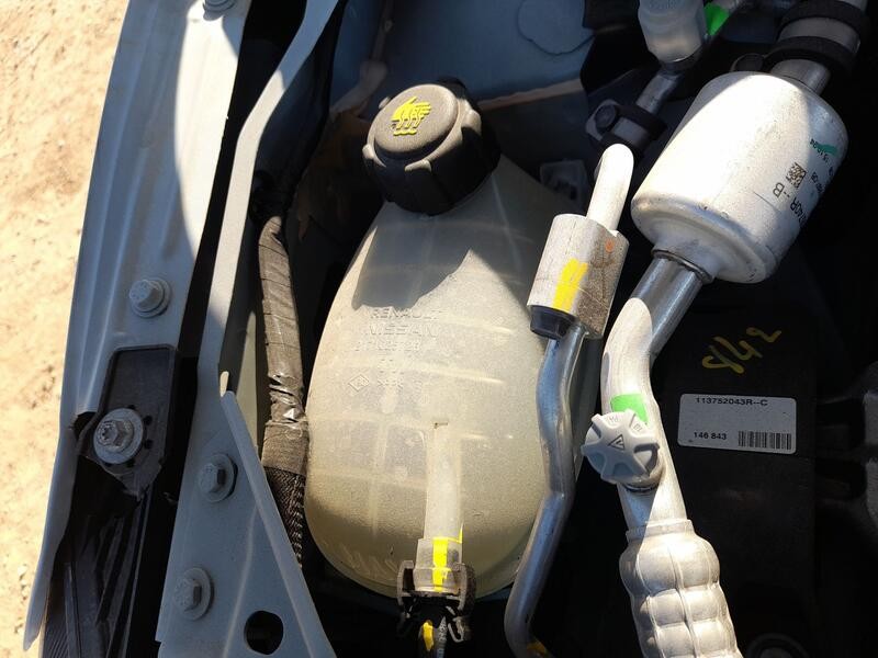 Recambio de deposito expansion para dacia sandero iii 1.0 tce 100 eco-g referencia OEM IAM 217108864R  