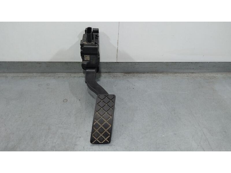 Recambio de potenciometro pedal para volkswagen polo advance referencia OEM IAM 2q1723503  