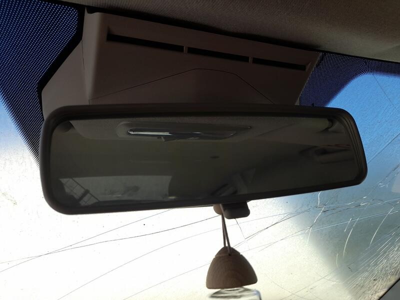 Recambio de espejo interior para dacia sandero iii 1.0 tce 100 eco-g referencia OEM IAM 7701349373  