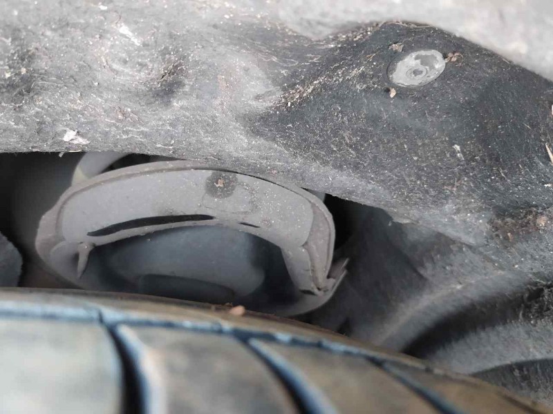 Recambio de amortiguador delantero izquierdo para volvo v40 hatchback (525) d3 referencia OEM IAM 31360945  