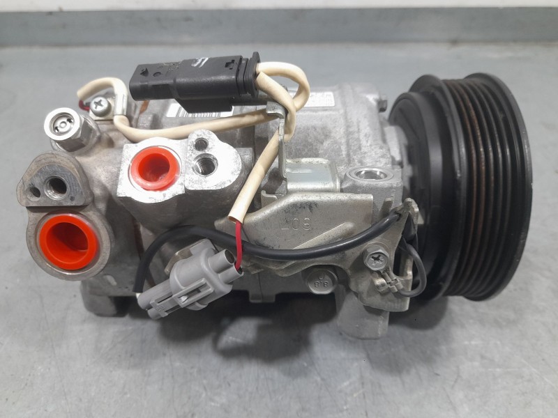 Recambio de compresor aire acondicionado para infiniti q30 1.5d referencia OEM IAM 926005DA1A  