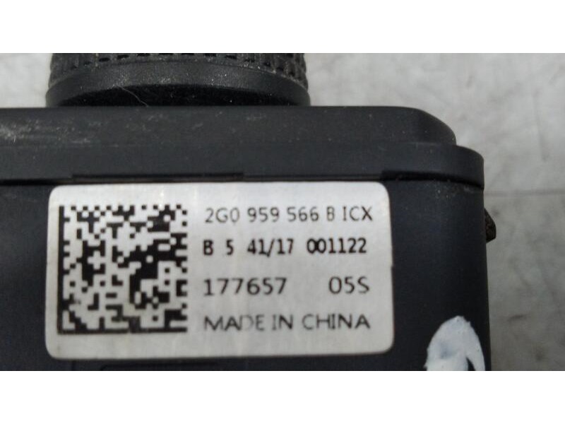 Recambio de mando retrovisor para volkswagen polo advance referencia OEM IAM 2g0959566b  
