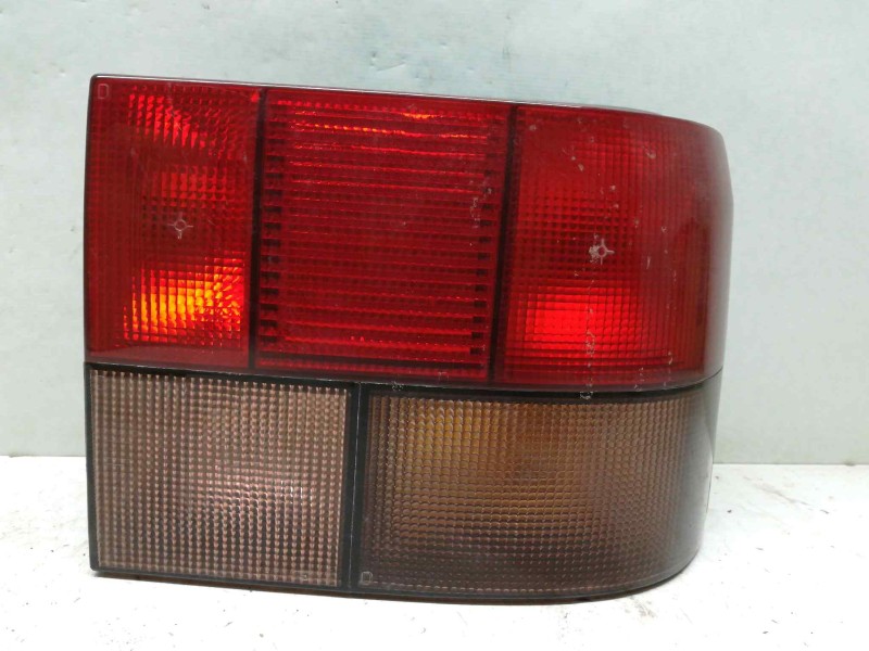 Recambio de piloto trasero derecho para renault 19 hatchback (b/c53) europa referencia OEM IAM   